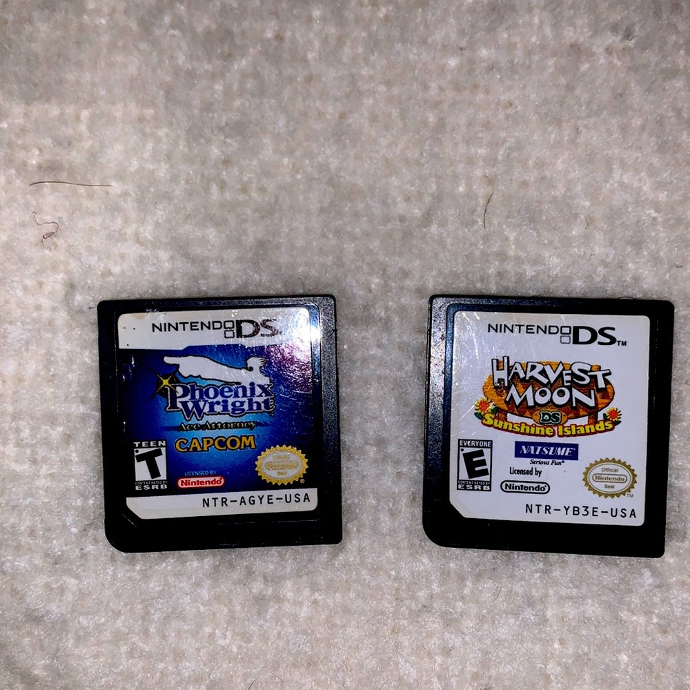 2 used Nintendo DS games. Harvest Moon and Phoenix Wright